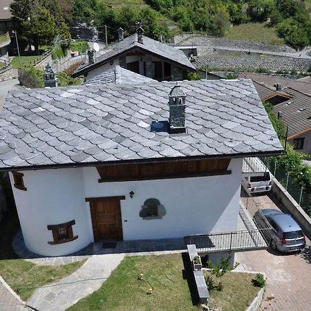 Villa La Tour Nus Buitenkant foto