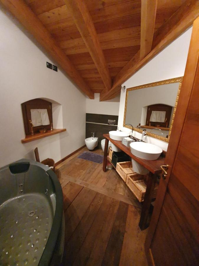 Villa La Tour Nus Buitenkant foto