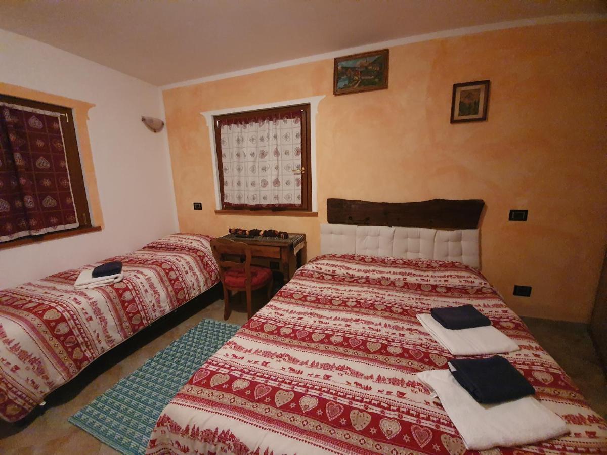 Villa La Tour Nus Buitenkant foto