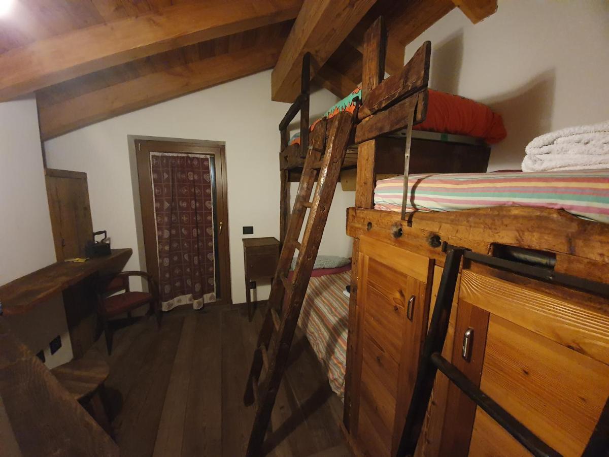 Villa La Tour Nus Buitenkant foto