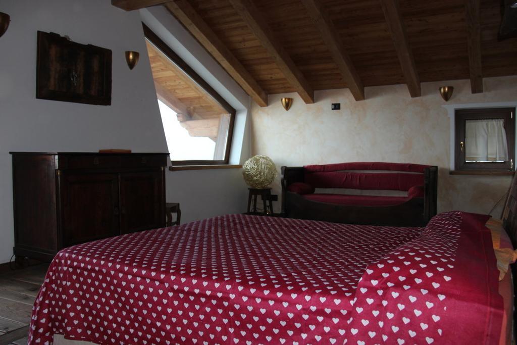 Villa La Tour Nus Kamer foto