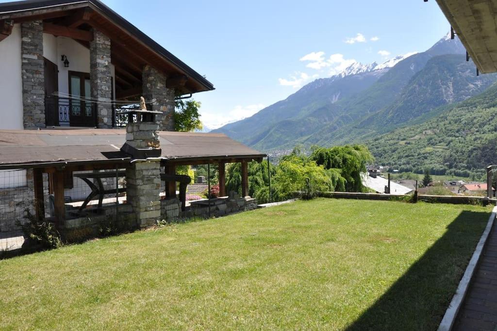 Villa La Tour Nus Buitenkant foto